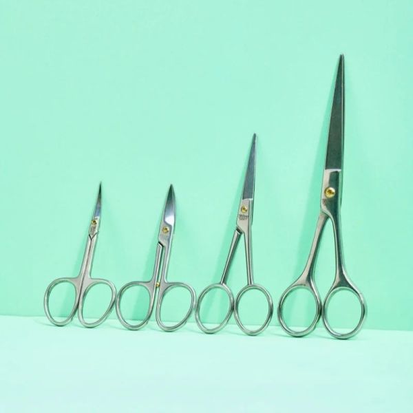 Ciseaux a cuticules a lames courbes - 9 cm