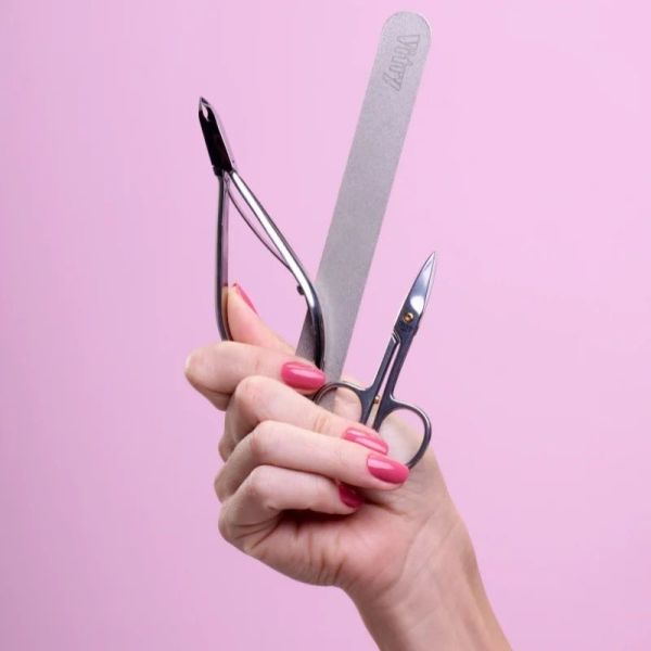 Ciseaux a ongles a lames droites - 1 unite