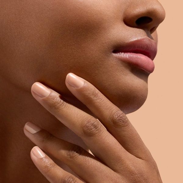 Manucurist Active Smooth Vernis soin lissant 02 Doré - 15 ml