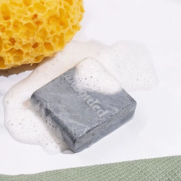 Nettoyant et Masque Détox Charbon et Tea Tree - 90 g