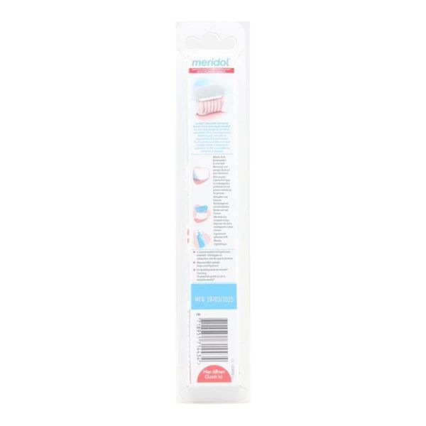 Soin Complet Brosse à Dents Souple - Rose - 1 brosse à dents