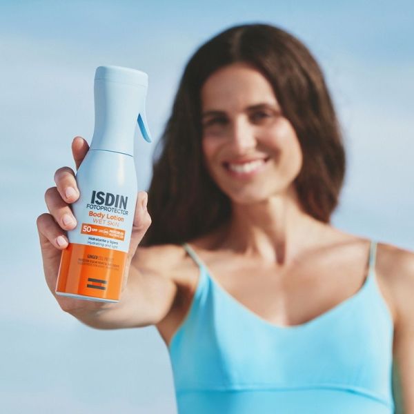 Fotoprotector Body Lotion Spray Solaire Wet Skin SPF50 - 250 ml